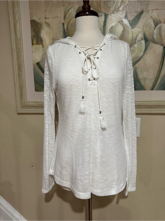 White House Black Market Tops - White House Black Market Ecru LS Hood Lined Tie Front V Neck Top -Size M